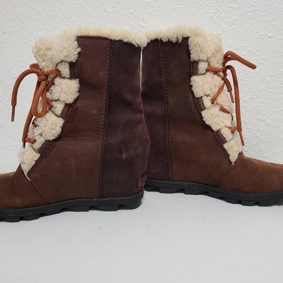 Sorel JOAN OF ARCTIC WEDGE II SHEARLING BOOT Women's - Picture 7 of 12